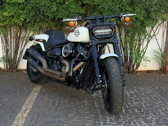 HARLEY-DAVIDSON SOFTAIL FAT BOB 107 HARLEY-DAVIDSON SOFTAIL FAT BOB 107